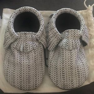Freshly Picked size 7 moccasins